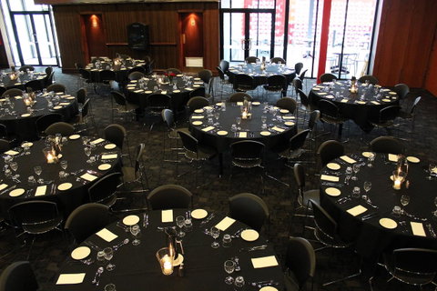 Nightcap At Matthew Flinders Hotel - South Australia Travel 10