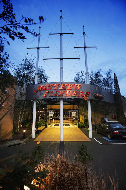 Nightcap At Matthew Flinders Hotel - South Australia Travel 43