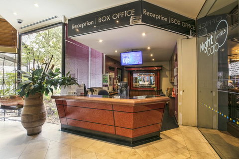Nightcap At Matthew Flinders Hotel - South Australia Travel 24