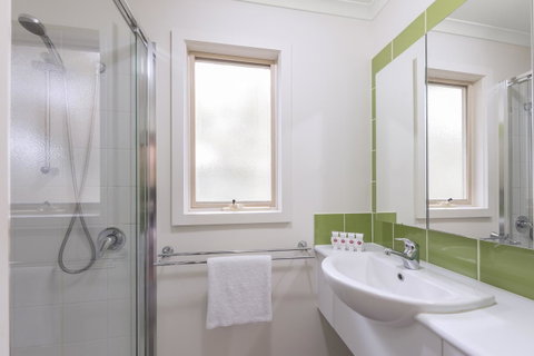 Ramada Resort By Wyndham Phillip Island - South Australia Travel 10