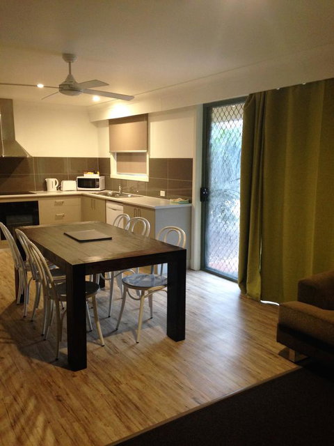 Snow View Holiday Units - South Australia Travel 16