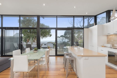 Ocean View Treetops Retreat - South Australia Travel 12