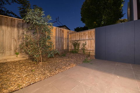 Doncaster Private Collection 2 Bed Townhouse@Pearl - South Australia Travel 11