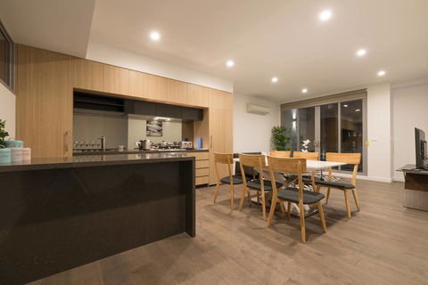 Doncaster Private Collection 2 Bed Townhouse@Pearl - South Australia Travel 2