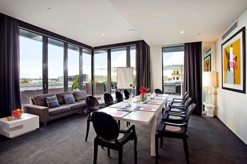The Cullen Melbourne - Art Series - South Australia Travel 21