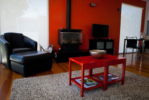 Battery Cove Beach Front Apartment - South Australia Travel 10