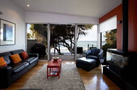 Battery Cove Beach Front Apartment - South Australia Travel 14