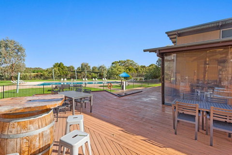 Rural 5 Star Villa\'s With Resort Amenities - South Australia Travel 15