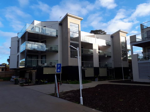 Apartments In Phillip Island Towers - Block C - South Australia Travel 17
