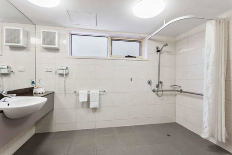 Quality Hotel Bayside Geelong - South Australia Travel 13