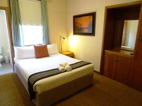 Amara Springs Guest House - South Australia Travel 32