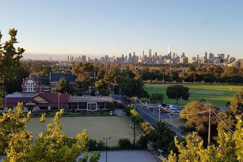 BestView St Kilda Spectacular Sunset Hideaway - Boutique Self-contained Luxury Apartment - South Australia Travel 24