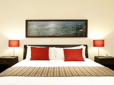 The Waves Apartments - South Australia Travel 9