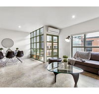 Sophisticated modern 3 bed home in foodie paradise - South Australia Travel