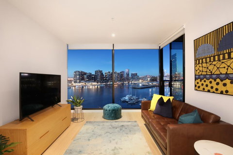 Orange Stay At Collins Wharf - South Australia Travel 1