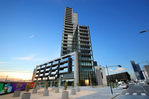 Orange Stay At Collins Wharf - South Australia Travel 2