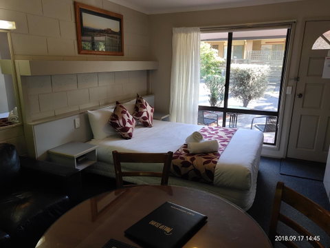 Coachman Motel And Holiday Units - South Australia Travel 35