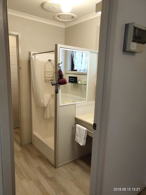 Coachman Motel And Holiday Units - South Australia Travel 37