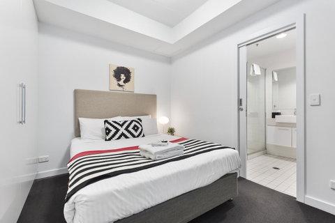 Docklands Private Collection - City Harbour Apartments - South Australia Travel 19