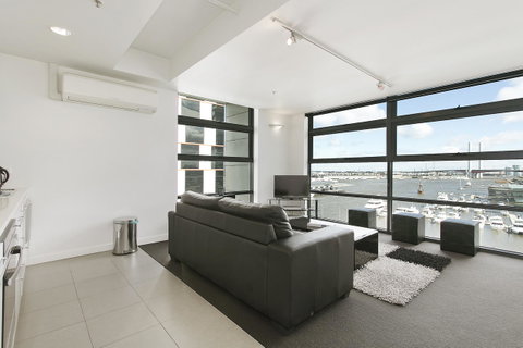 Docklands Private Collection - City Harbour Apartments - South Australia Travel 34