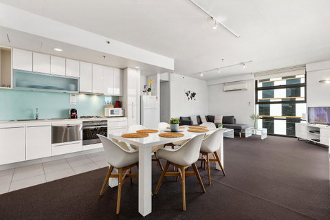 Docklands Private Collection - City Harbour Apartments - South Australia Travel 13