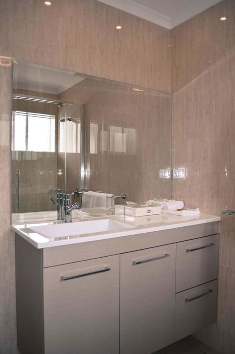 Quality Hotel Melbourne Airport - South Australia Travel 18