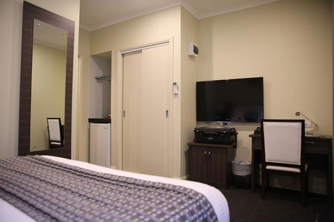 Quality Hotel Melbourne Airport - South Australia Travel 38