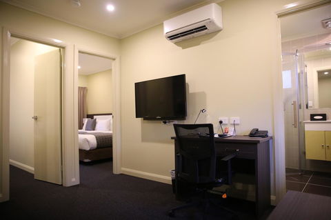 Quality Hotel Melbourne Airport - South Australia Travel 36