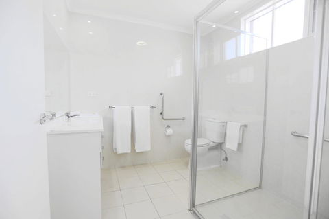 Quality Hotel Melbourne Airport - South Australia Travel 30