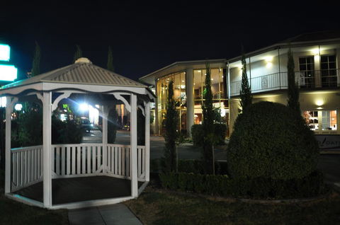 Quality Hotel Melbourne Airport - South Australia Travel 12