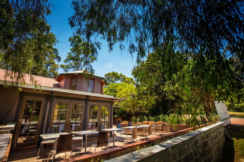 Eltham Gateway Hotel & Conference Centre - South Australia Travel 43