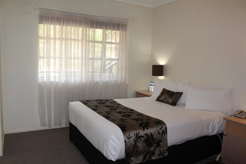 Eltham Gateway Hotel & Conference Centre - South Australia Travel 21