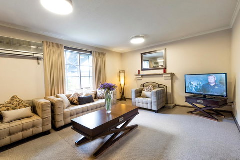 Eltham Gateway Hotel & Conference Centre - South Australia Travel 35