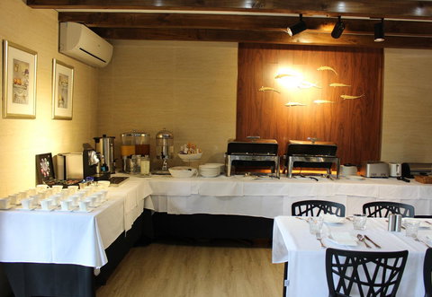 Eltham Gateway Hotel & Conference Centre - South Australia Travel 13