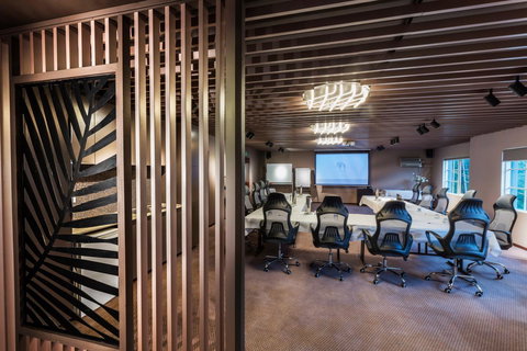 Eltham Gateway Hotel & Conference Centre - South Australia Travel 14