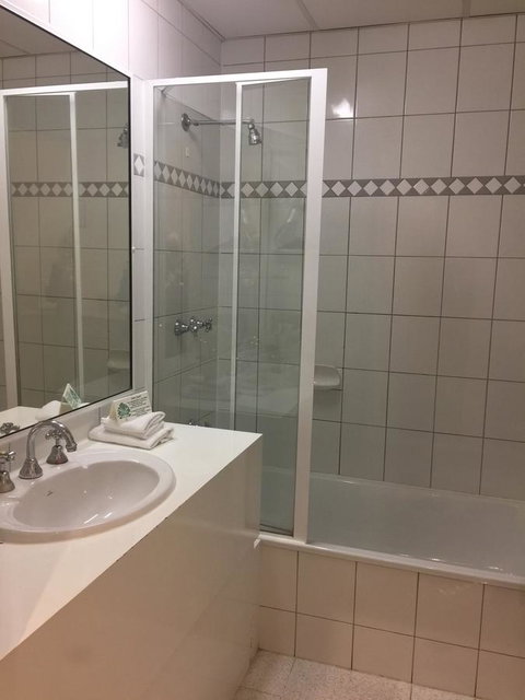 Eltham Gateway Hotel & Conference Centre - South Australia Travel 41