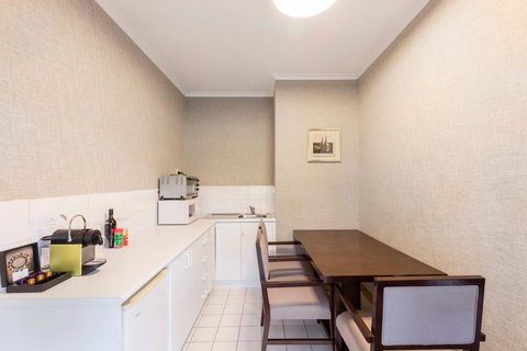 Eltham Gateway Hotel & Conference Centre - South Australia Travel 17