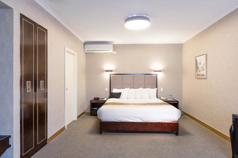 Eltham Gateway Hotel & Conference Centre - South Australia Travel 5