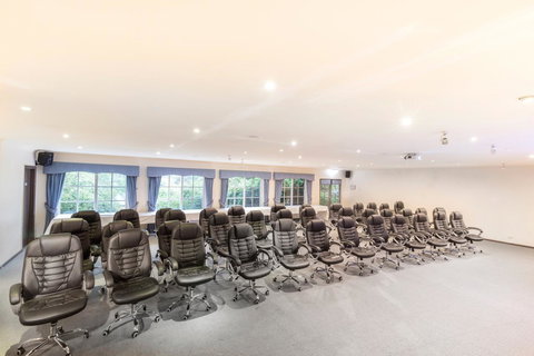 Eltham Gateway Hotel & Conference Centre - South Australia Travel 18