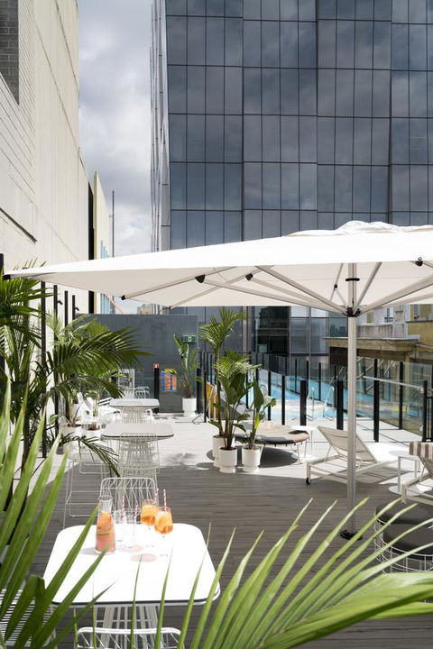 Adelphi Hotel - South Australia Travel 12