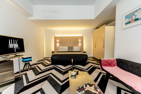 Adelphi Hotel - South Australia Travel 1