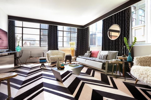 Adelphi Hotel - South Australia Travel 11