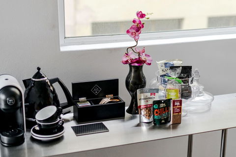 Adelphi Hotel - South Australia Travel 21