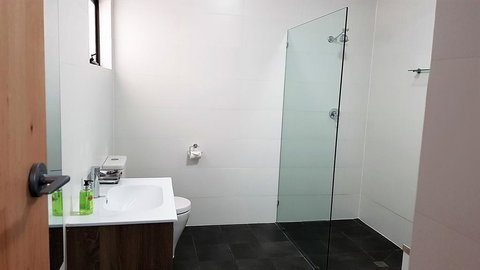 The Courtyard - South Australia Travel 3