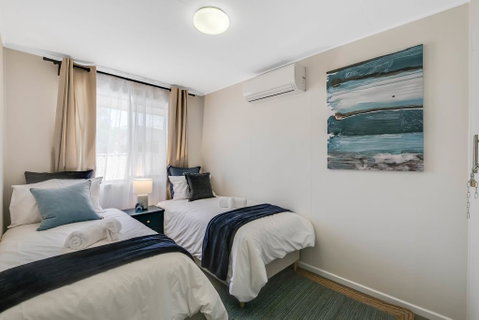 The Cowhide Cabin - Comfy, Family Friendly Stays In Toowoomba - South Australia Travel 3