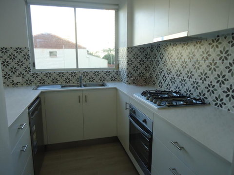 The Crest Apartments - South Australia Travel 3
