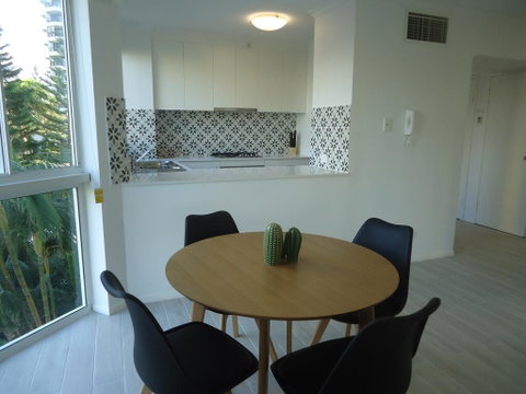 The Crest Apartments - South Australia Travel 2