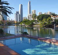 The Emerald Surfers Paradise - South Australia Travel