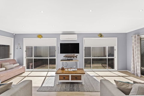The Family Entertainer In The Heart Of Corlette! - South Australia Travel 1