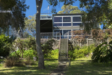 The Folly - South Australia Travel 0